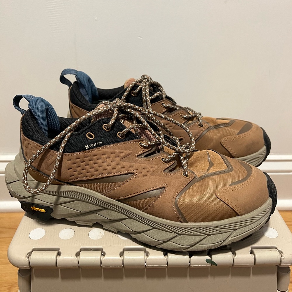 Hoka Anacapa Low GTX hiking shoes